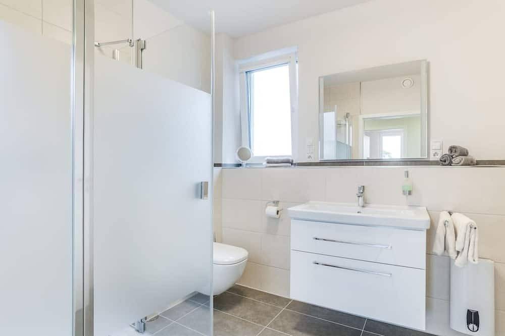 Ganze Wohnung, Fewo Pellenzblick Eg 92 m² in Nickenich, Osteifel