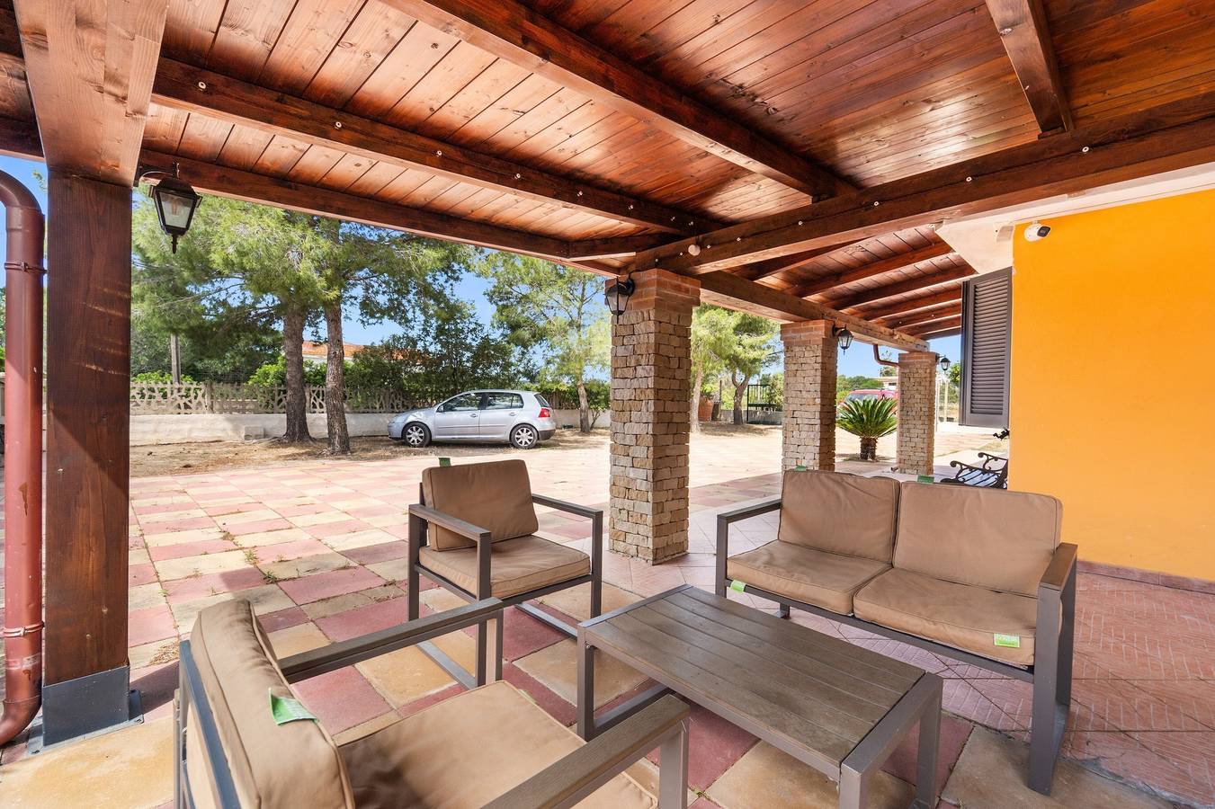 Villa di vacanza "Oasi dei Fenicotteri" con Wi-Fi, A/C, giardino e terrazza in Porto Pino, Sulcis Iglesiente