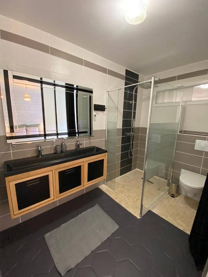 Maison d’hôte pour 2 personnes, avec piscine et jardin ainsi que vue et terrasse à Le Plan-de-la-Tour - 3