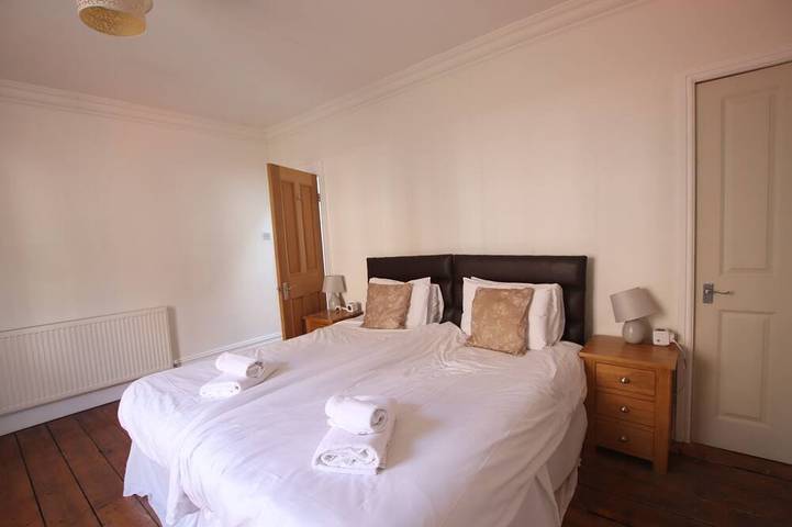 Ferienhaus-Eigenes Badezimmer in Bristol, Südwestengland