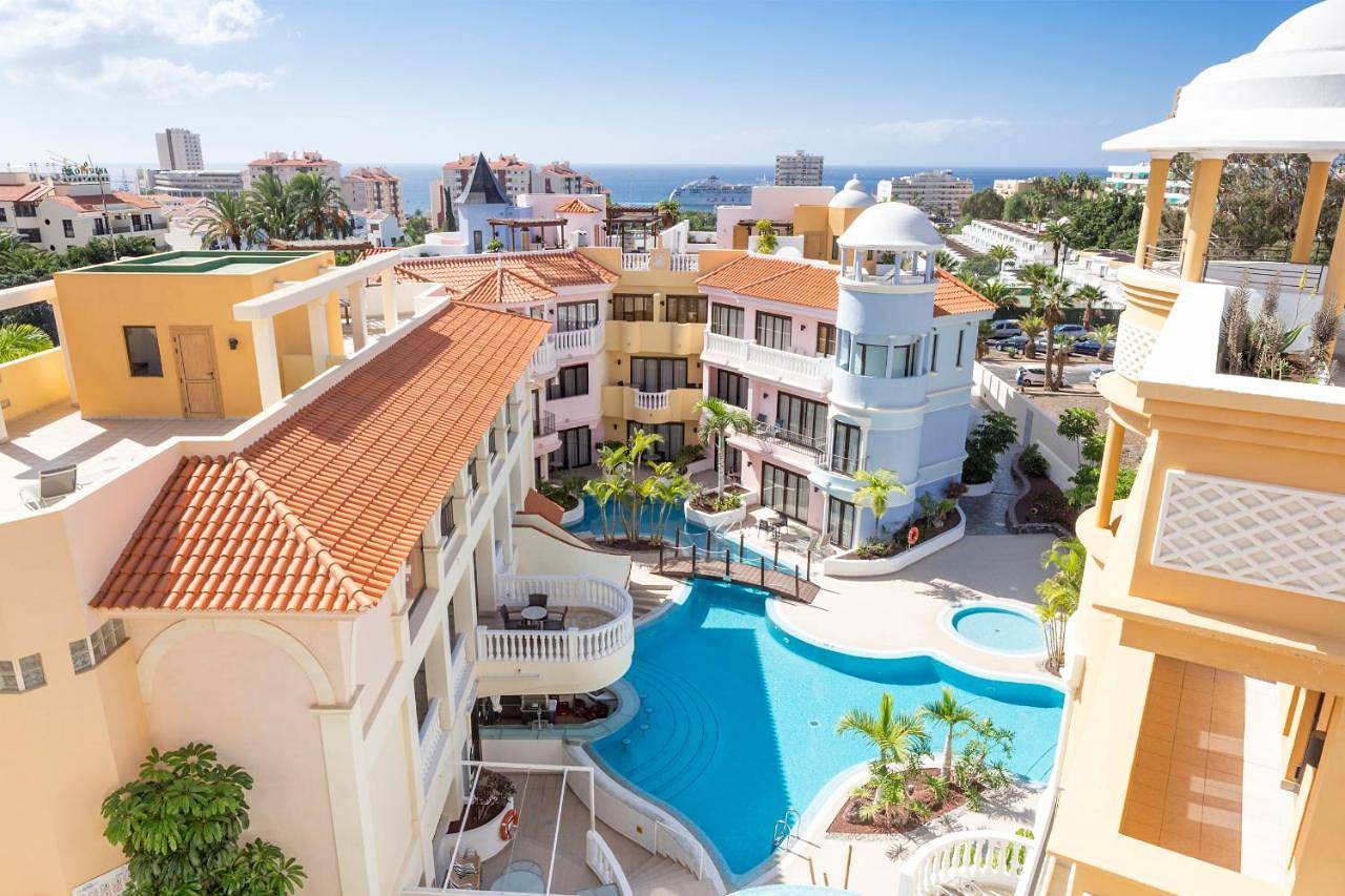 Atlas Suites Tenerife by Enjoyahome in Los Cristianos, Arona