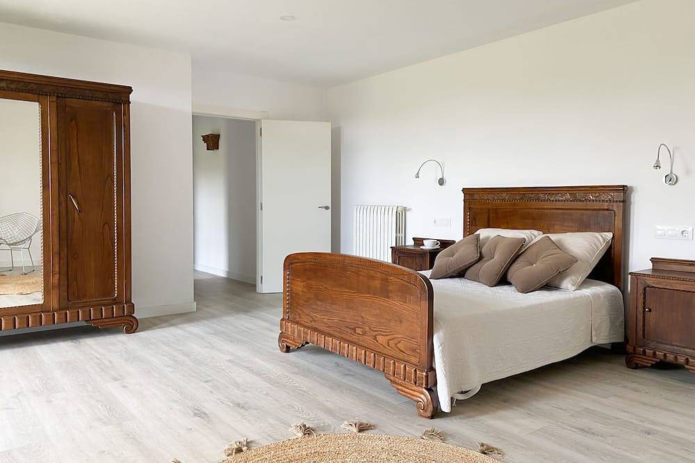 Ag Casa O Remanso de Pedreira con finca 20000 m2 in Carballo, Costa de Galicia