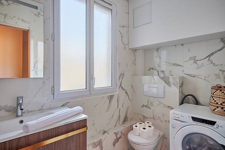 Apartamento entero, New Apartment Puteaux/La Défense in Puteaux, Altos del Sena
