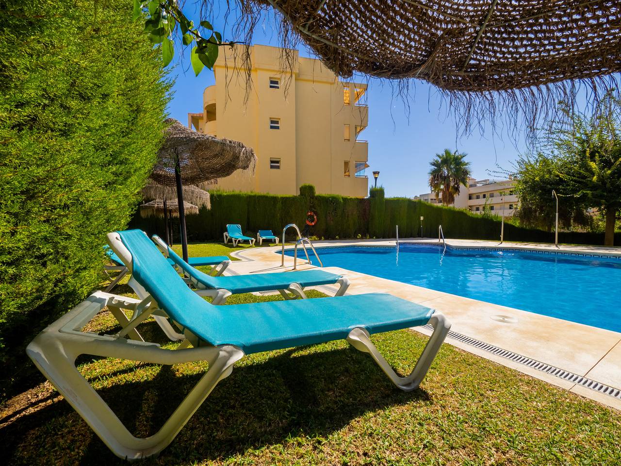 Ganze Wohnung, Cubo's Luna Beach Mijas Costa in Urbanizacion Calahonda, Mijas