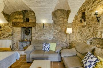 Agriturismo voor 8 Personen in Regencós, Lower Empordà, Afbeelding 2