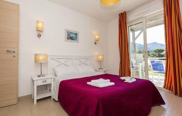 Location De Vacances pour 10 Personnes dans Oletta, Cap Corse, Photo 3