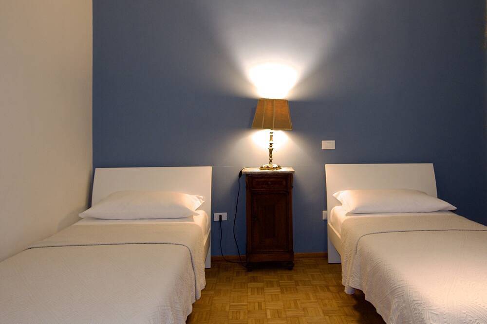 Entire apartment, Villa degli Ulivi Terrace in Massa Marittima, Grosseto Province