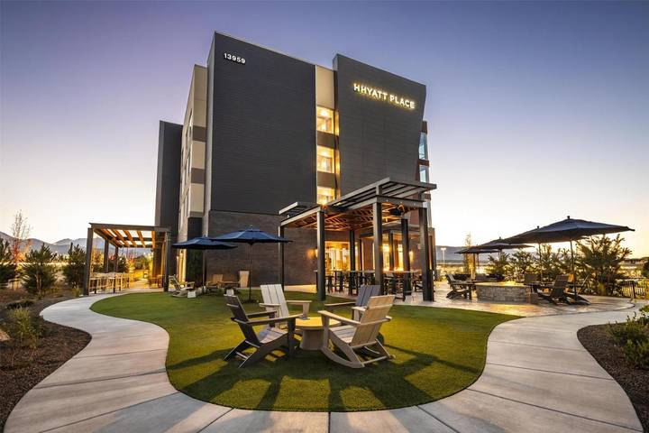 Hôtel pour 5 personnes, avec jacuzzi et piscine à Reno