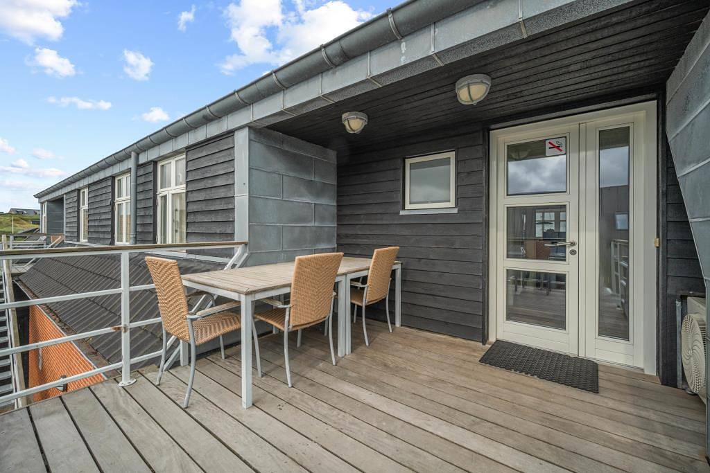Modern luxury holiday apartment with whirlpool in the centre of Henne Strand in Henne, Varde Region