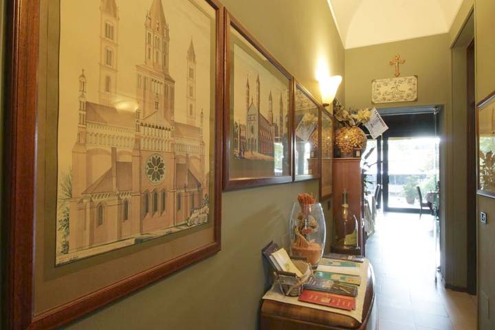 Hôtel pour 2 personnes, avec terrasse et jardin, animaux acceptés à Verceil - 4