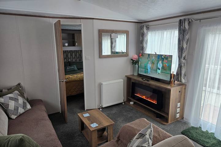 Glamping for 6 people in Northamptonshire