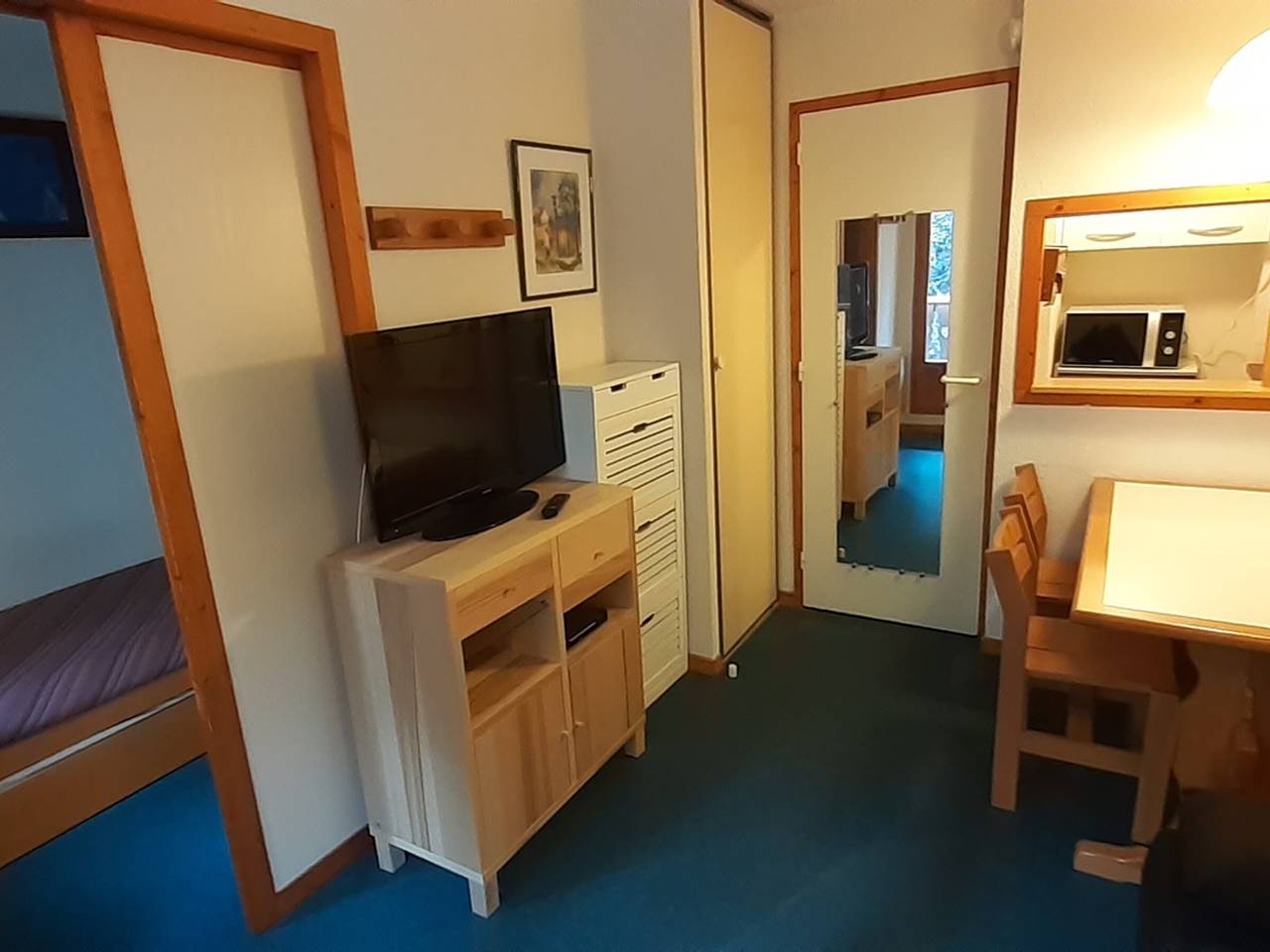 Apartamento entero, Estudio cabina céntrico para 4 pers, balcón in Valfréjus, Modane