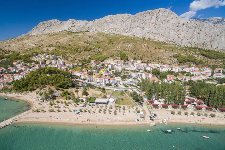 Ferienwohnung für 6 Personen, mit Terrasse in Omis