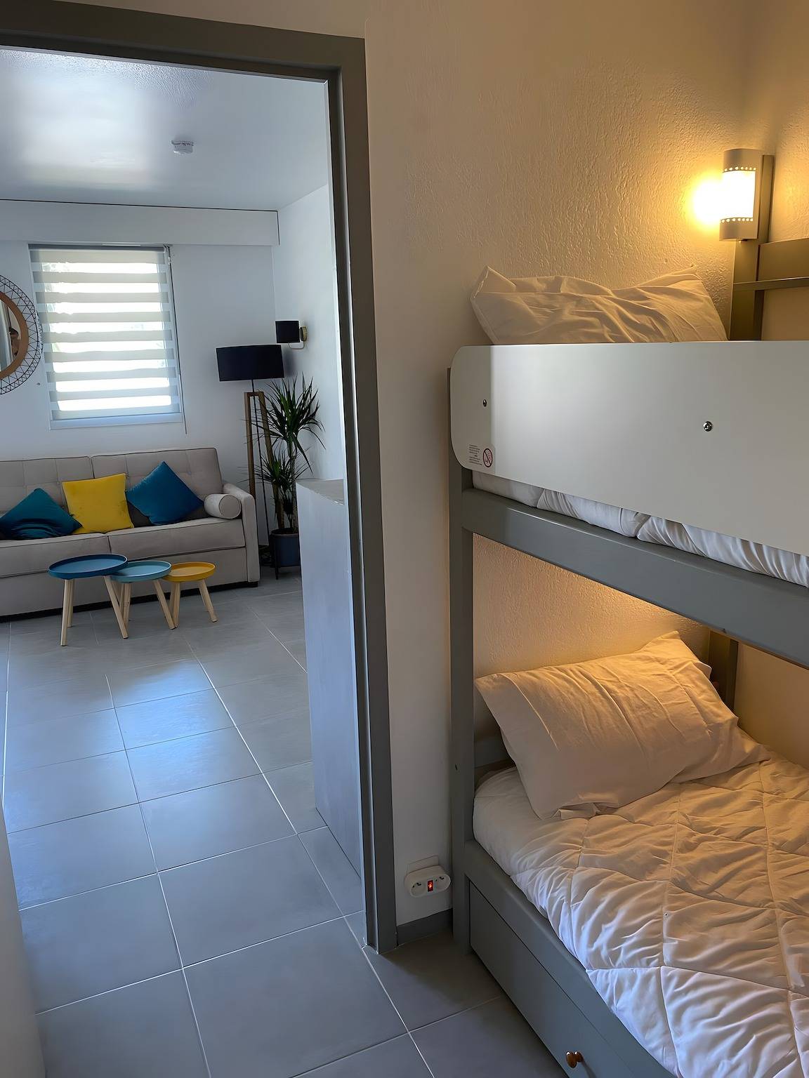 Appartement entier, Appartement « Ty Avel » avec piscine partagée, balcon et Wi-Fi in Quiberon, Côte des Mégalithes