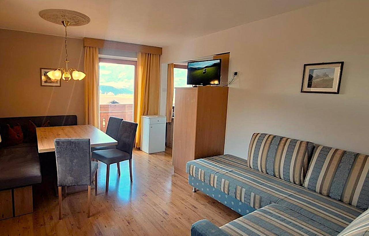 Monolocale intero, Studio with Balcony in Santo Stefano, San Lorenzo di Sebato e dintorni