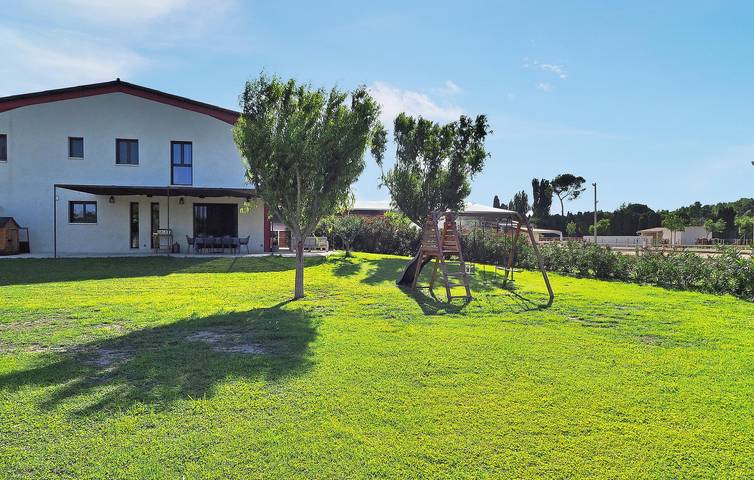 Location de vacances pour 4 personnes, avec terrasse à Maillane - 2