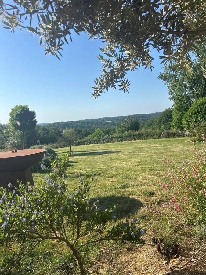 Location de vacances pour 2 personnes, avec Terrasse et Jardin ainsi que Piscine et Vue à Saint-Maime-de-Péreyrol - 3