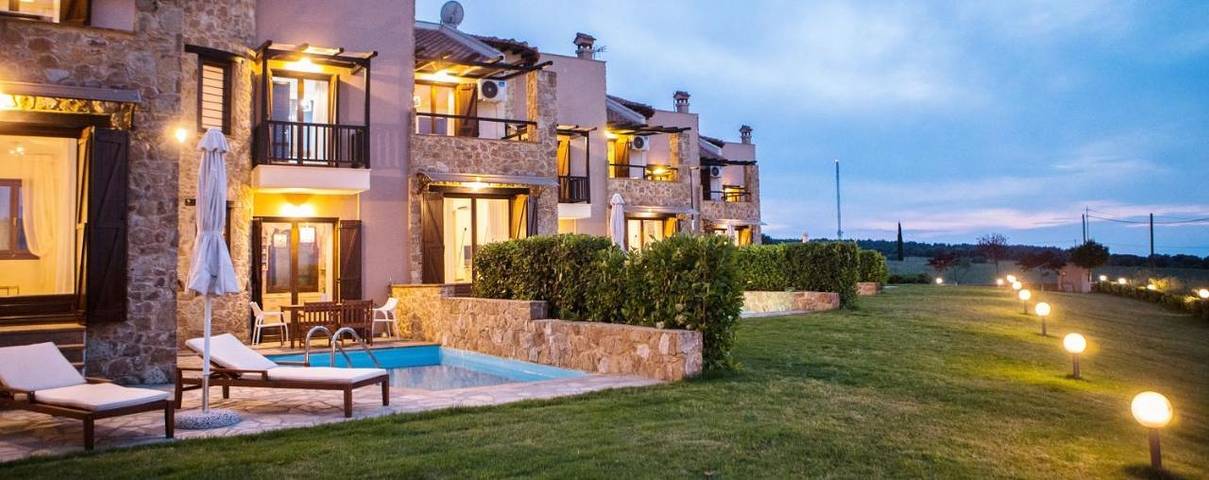 Ferienhaus für 5 Personen, mit Balkon und Terrasse sowie Garten und Pool