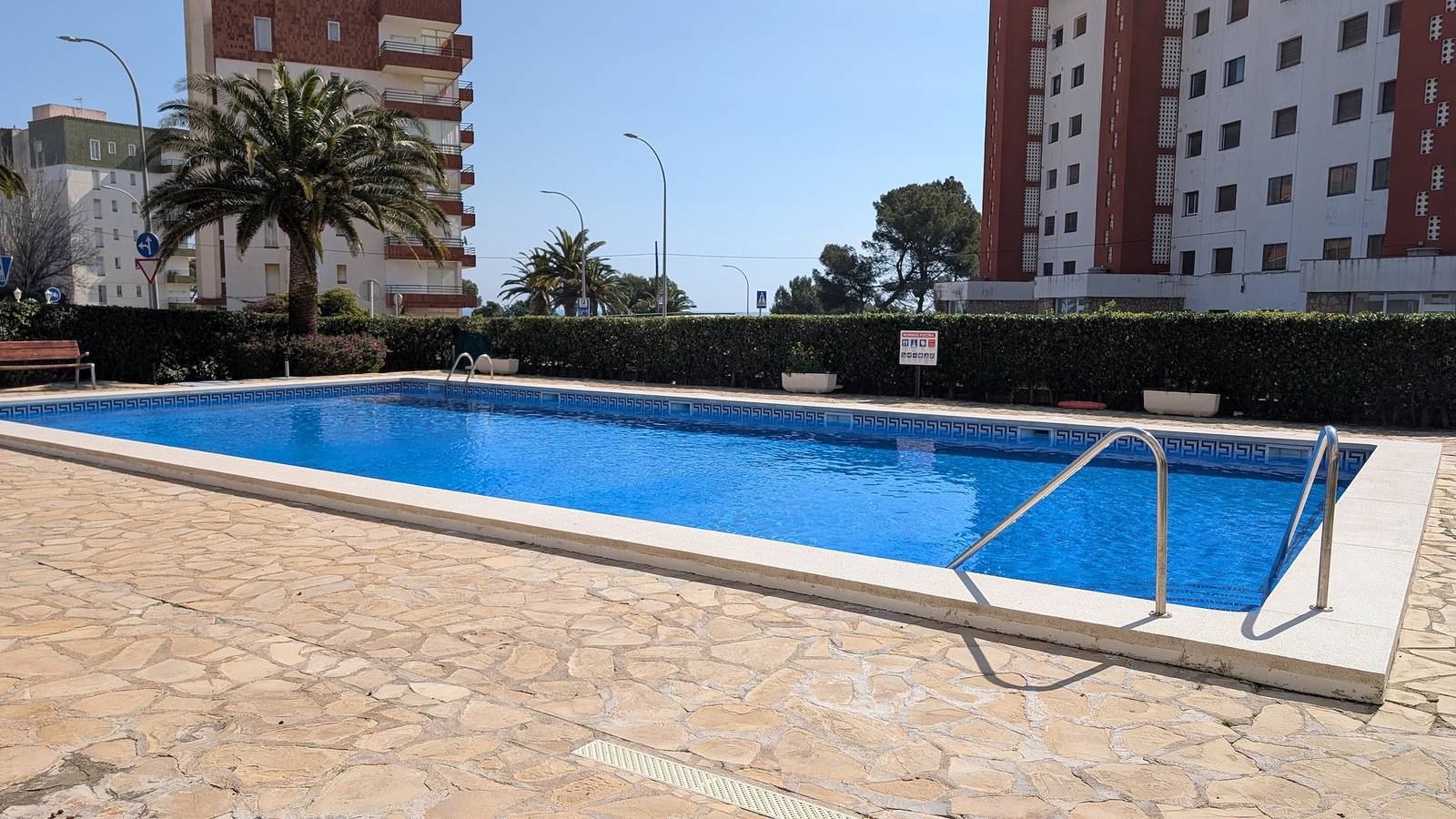 Ganze Wohnung, Apartment 'Mar y Encanto' mit Gemeinschaftspool, Wlan und Klimaanlage in Miami Playa, Costa Dorada