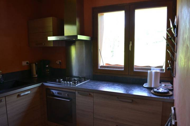 Gîte pour 9 personnes, avec vue sur le lac ainsi que jardin et terrasse