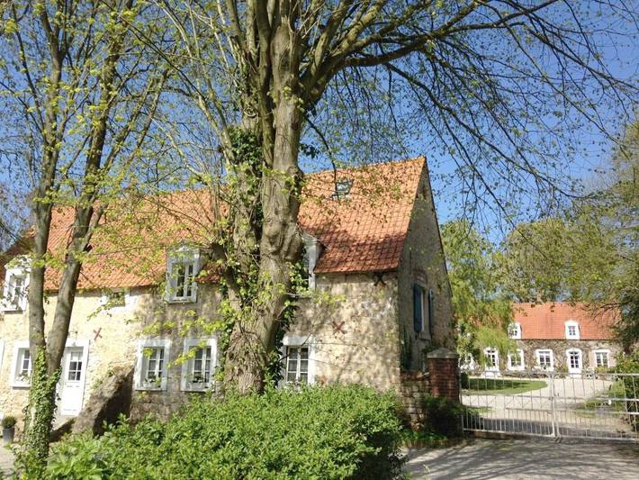 Location de vacances pour 4 personnes, avec Terrasse ainsi que Jardin et Vue à Leubringhen