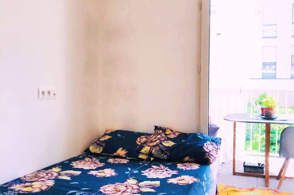 Entire apartment, Charming 1-bedroom in Aubervilliers in Aubervilliers, Seine-Saint-Denis