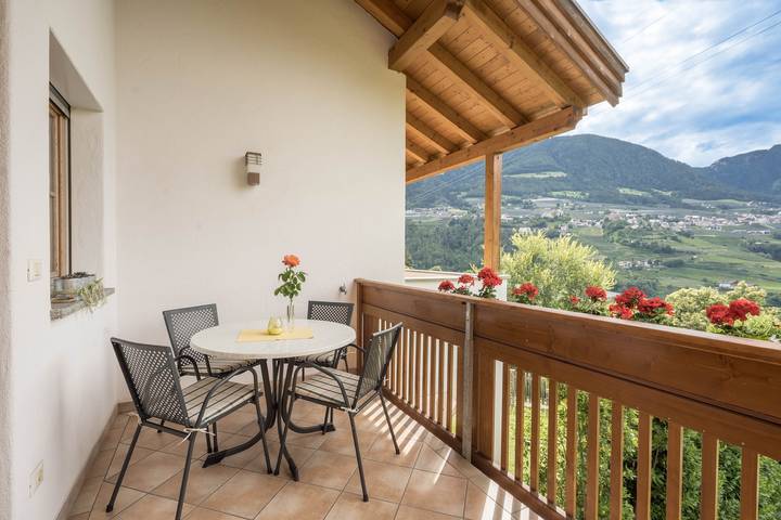 Ferienwohnung für 4 Personen, mit Balkon und Garten in Südtirol