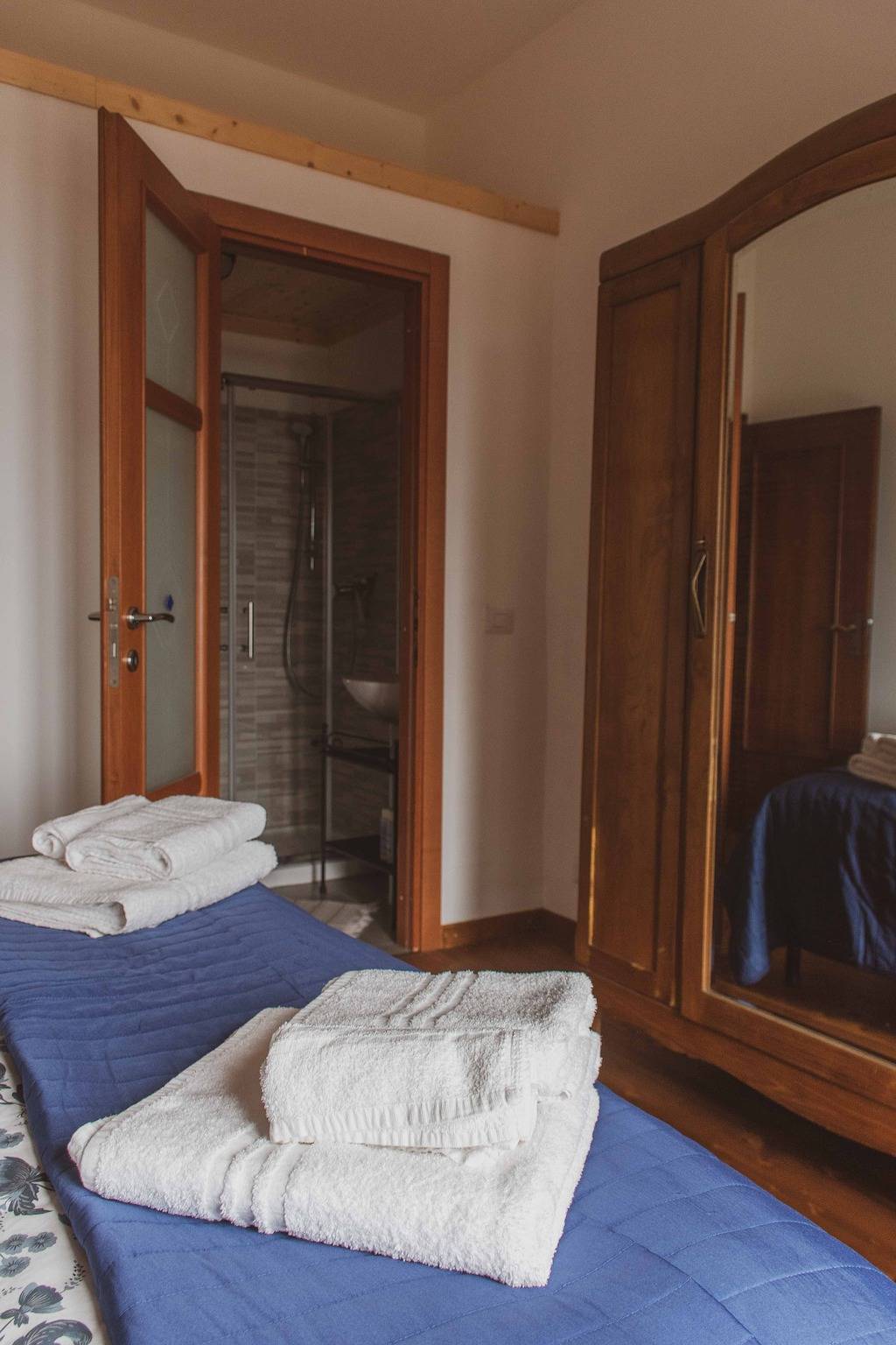 Zimmer 'Stanza 3' mit Meerblick, gemeinsamer Terrasse und Wlan in Castiglione Chiavarese, Riviera di Levante