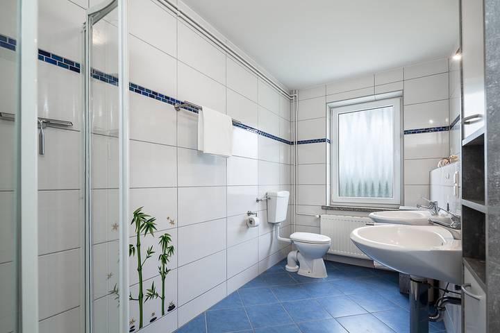 Ferienwohnung für 5 Personen, mit Terrasse und Garten in Thiessow - 3