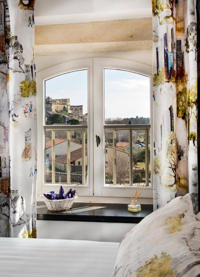 Hôtel pour 2 personnes, avec piscine et jardin à Grignan - 2