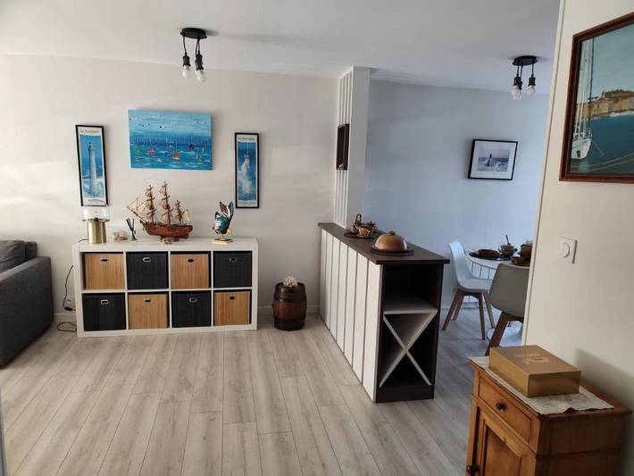 Gîte pour 4 personnes, avec terrasse à Quévert