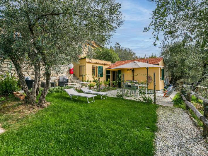 Casa vacanza per 4 persone, con Giardino e Piscina a Sesto Fiorentino