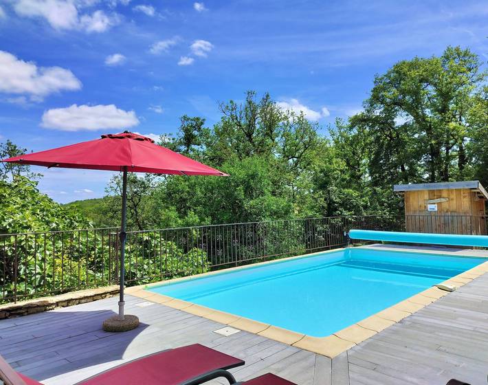 Gîte pour 9 personnes, avec piscine, adapté aux familles