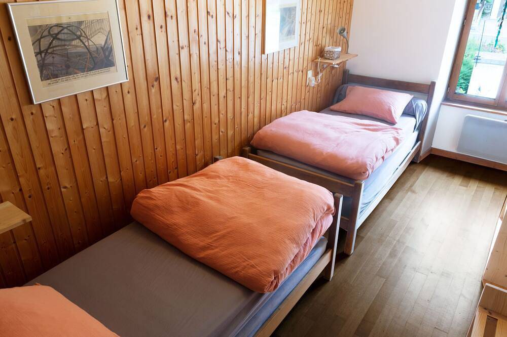 Ganze Wohnung, Get together with friends and family in a large apartment in the Haut Jura. in Bois-d'Amont, Regionaler Naturpark Hochjura