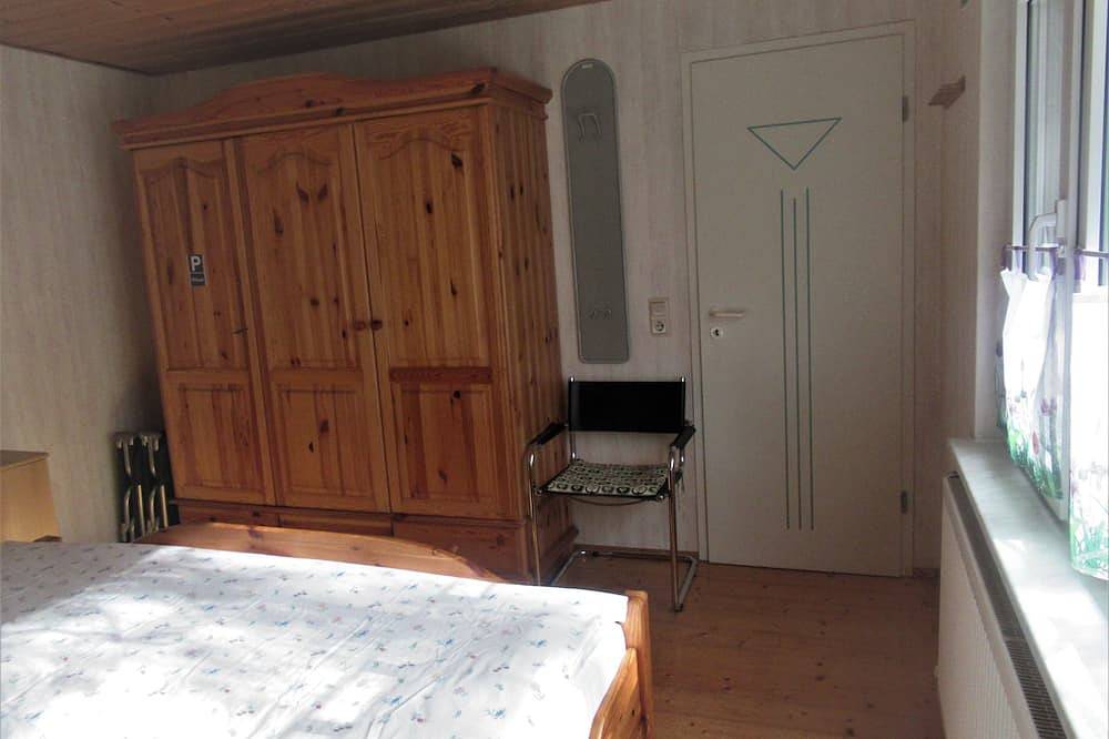 Freistehendes Haus in direkter Waldrandlage m. großem Grundstück und 2 Terrassen in Blankenburg, Harzvorland