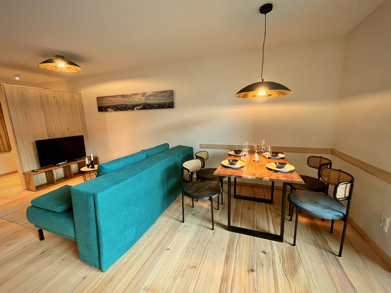 Ganze Ferienwohnung, Ferien beim Müllner - Ferienwohnung Heuberg, 60qm mit Balkon, für max. 4 Personen in Wendelstein, Brannenburg