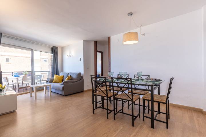Entire apartment, Uhc Mexico I Apartments in Vilafortuny, Cambrils