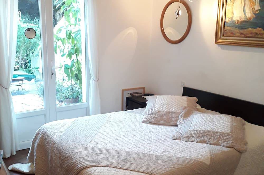 Nice house, less than 10mn walk from Pampelonne beach, large garden in Pampelonne, Ramatuelle