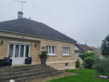 Gîte pour 4 personnes, avec vue et jardin à Neuilly-sous-Clermont