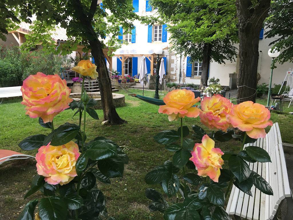 La Vie en Roses, chambres et table d'hôtes - Chambre Mauve in Rennes-les-Bains, Parc naturel régional Corbières-Fenouillèdes