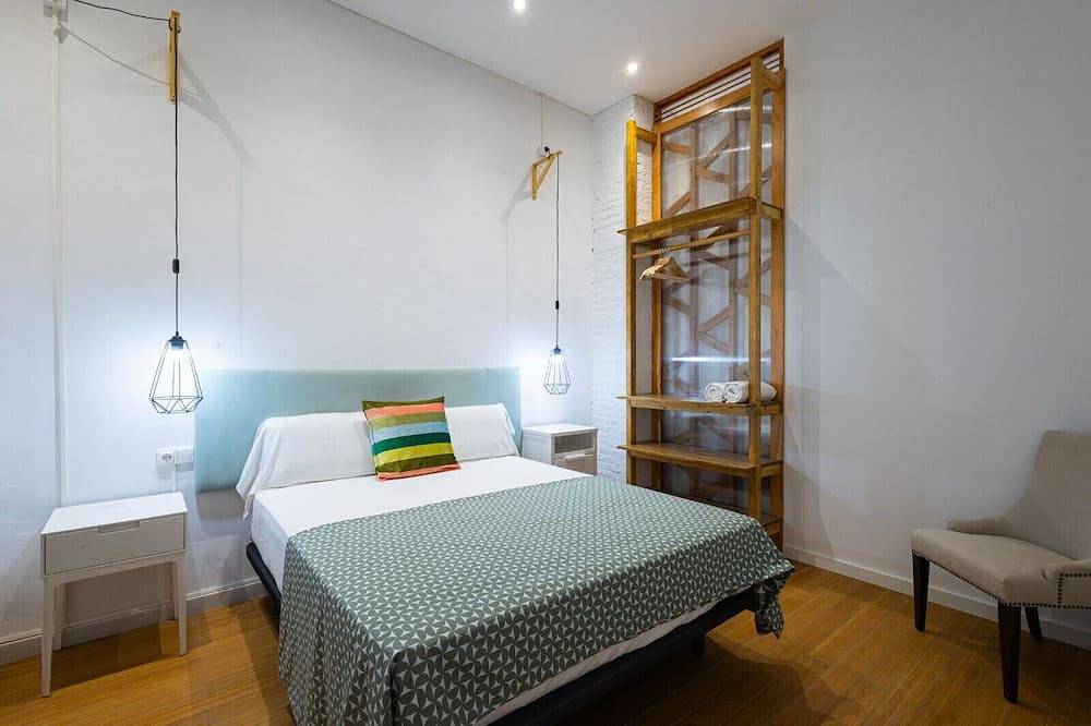 Entire apartment, The Vella Apartment in Valencia, Costa de Valencia