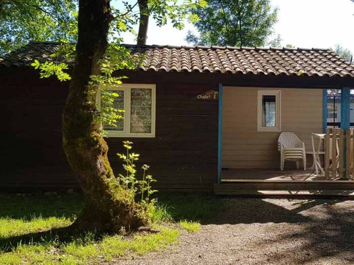 Gîte pour 4 personnes, avec piscine et terrasse, animaux acceptés à Girac