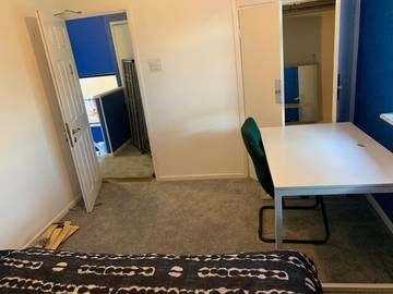 Holiday Rental for 12 People in Earley, North Wessex Downs, Photo 2