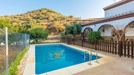 Agriturismo voor 12 Personen in Totalán, Costa del Sol, Afbeelding 2