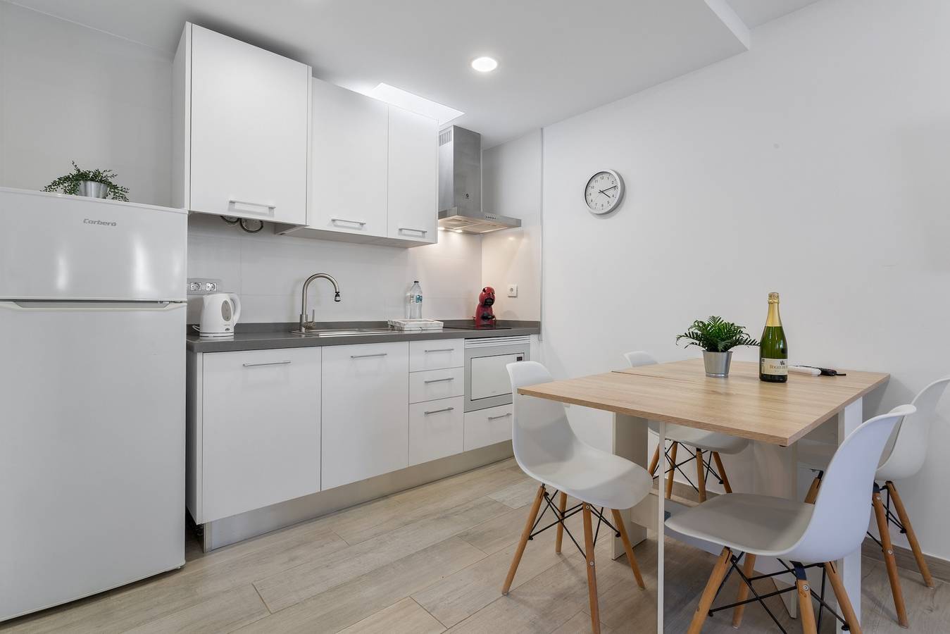 Ganze Wohnung, Ferienwohnung 'Calma Mar' mit Bergblick, Wlan und Klimaanlage in Costa del Silencio, Arona