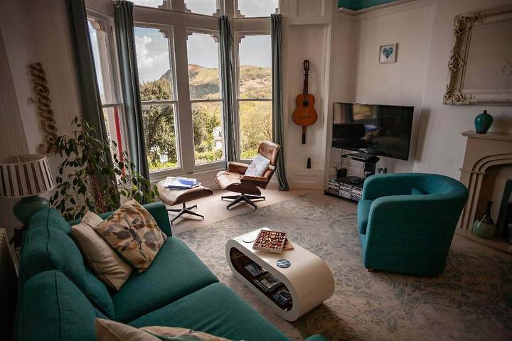 Vacation rental for 2 people, with ocean view and terrace in Devon