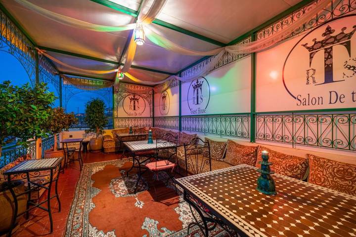 Alojamiento y desayuno para 2 personas, con vistas y jardín - 1