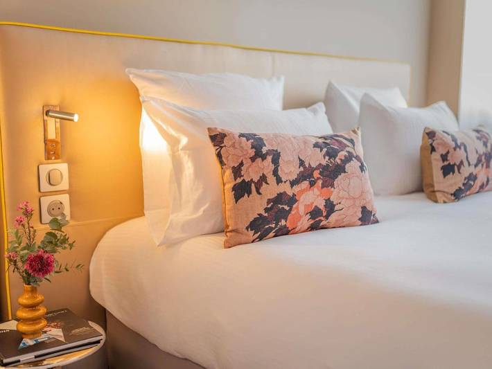 Hôtel pour 4 personnes, avec piscine ainsi que sauna et jardin, animaux acceptés