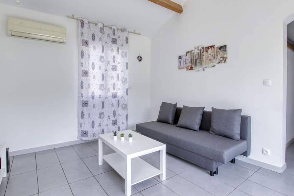 Entire apartment, La Mirapelle 2 by Interhome in Le Beausset, Toulon region