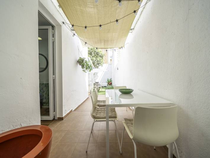 Casa de huéspedes para 7 personas, con balcón y jardín en Maresme - 2
